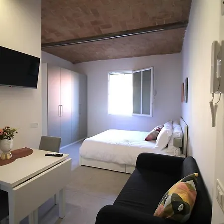 Coral Modern Design & Free Parking 아파트 모데나